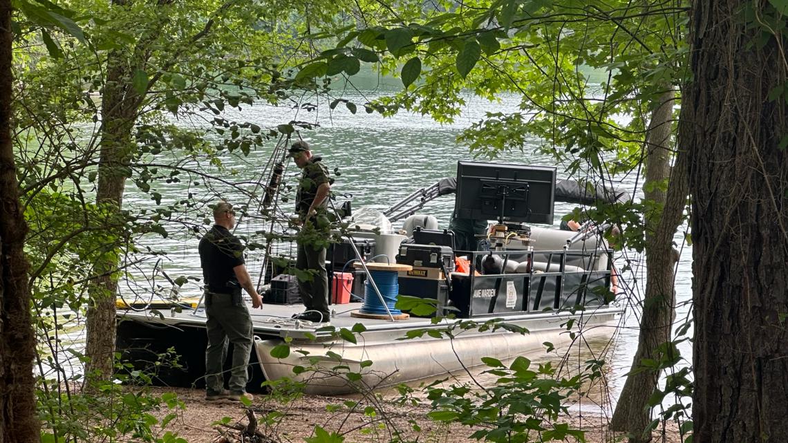 Body found in Lake Lanier on Friday confirmed as Dustin Valencia