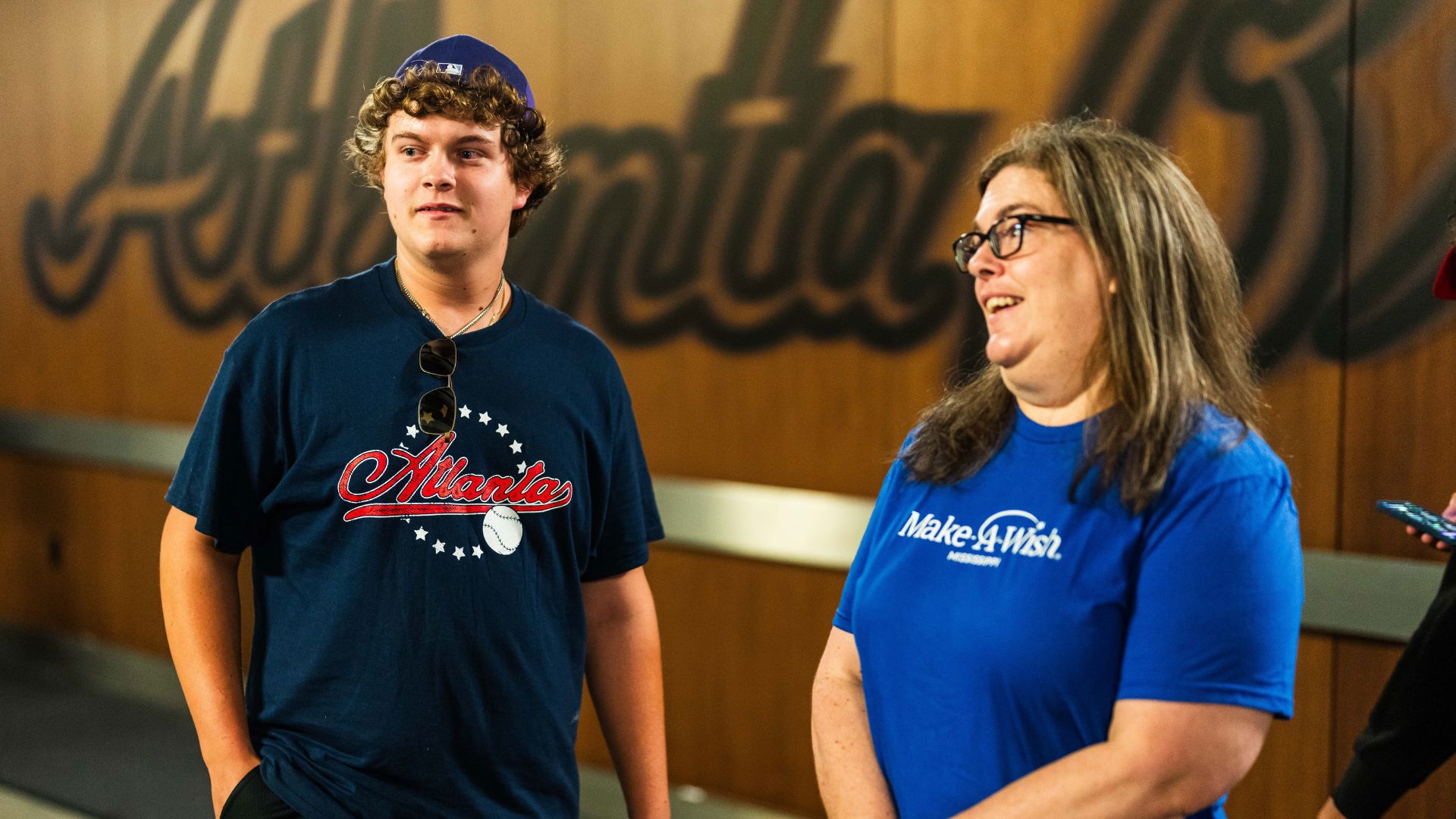Leukemia survivor meets Braves players at Truist Park | 11alive.com