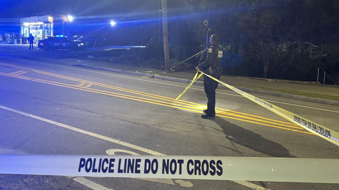 Police: Man shot, killed outside Vine City food mart in Atlanta
