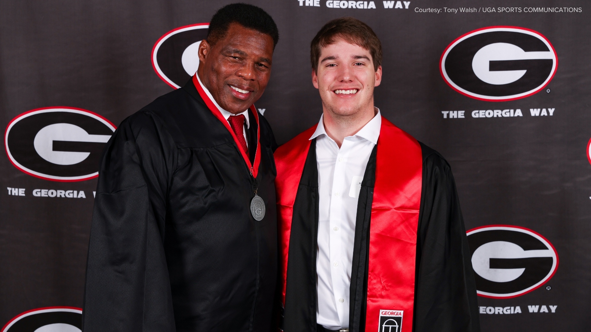 Former Georgia football player Herschel Walker graduates from UGA ...