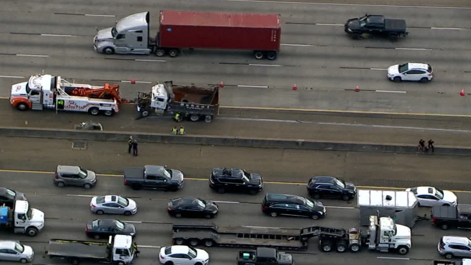 Traffic delays on I-75 n Canton Road Marietta | 11alive.com