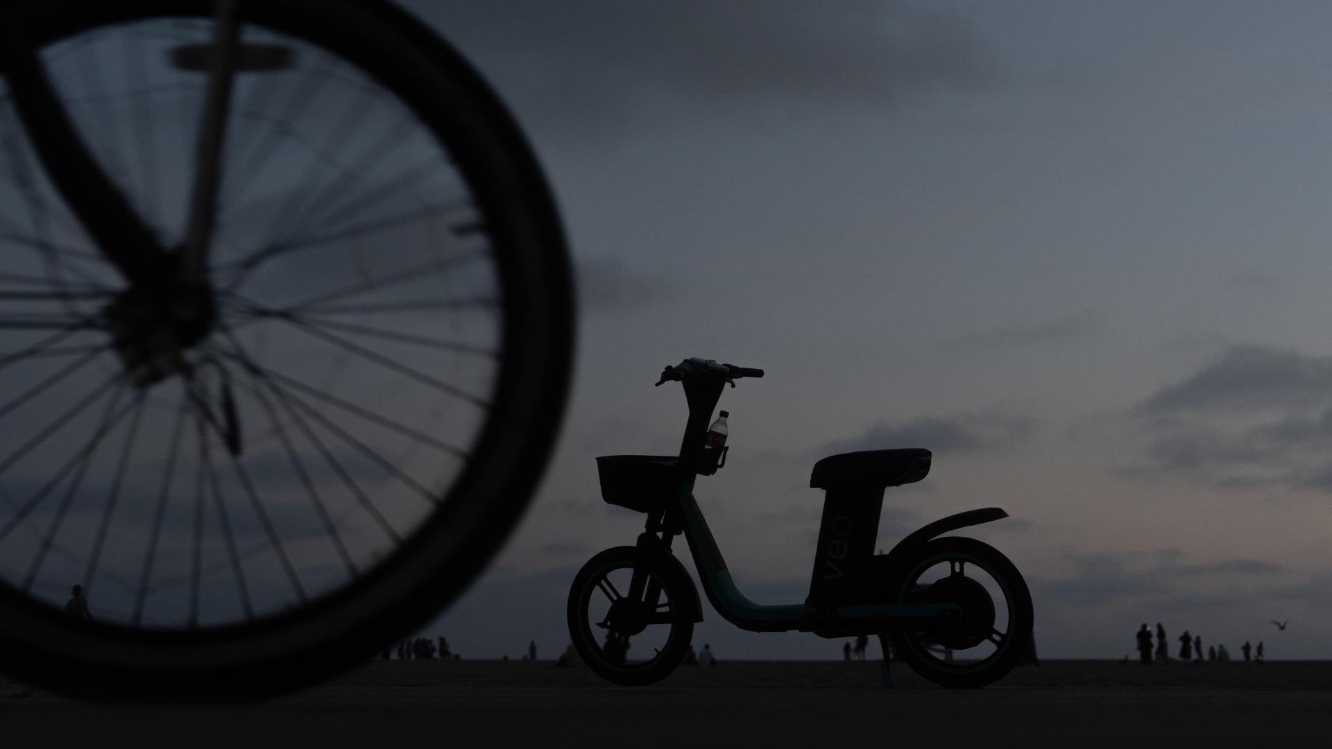 Lawmaker pushes for safety laws, targeting faster e-bikes and golf carts