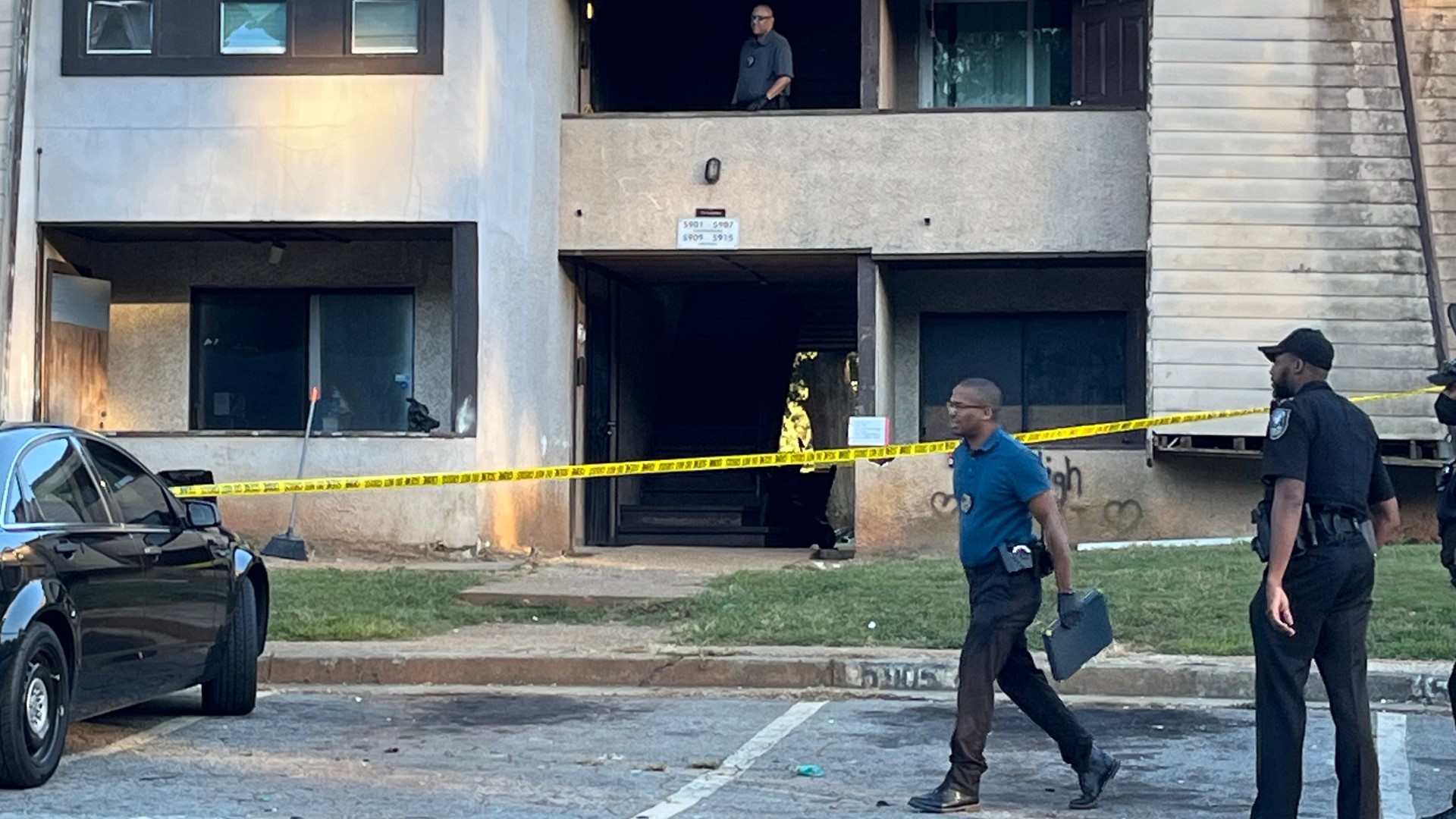 Police investigating shooting on Sutcliffe Square in Lithonia | 11alive.com