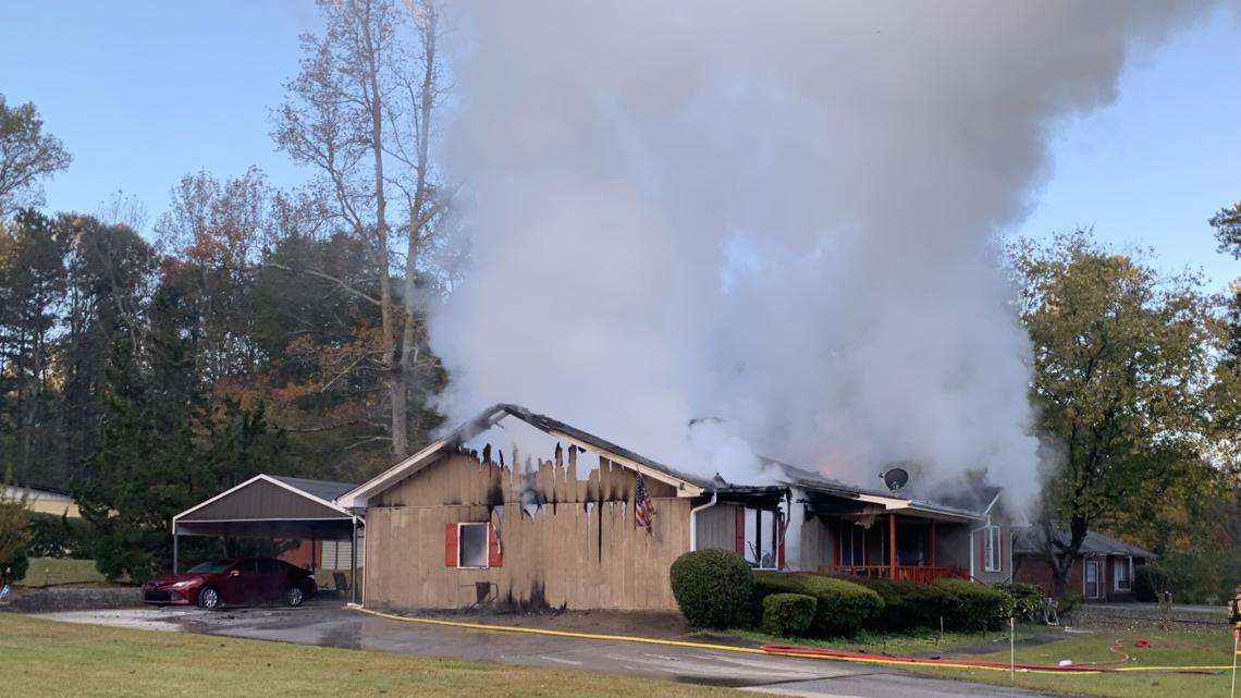 Two killed in Mableton fire