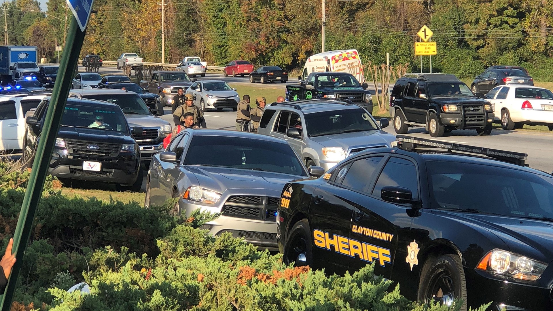SWAT standoff ends peacefully after woman held captive in Riverdale ...