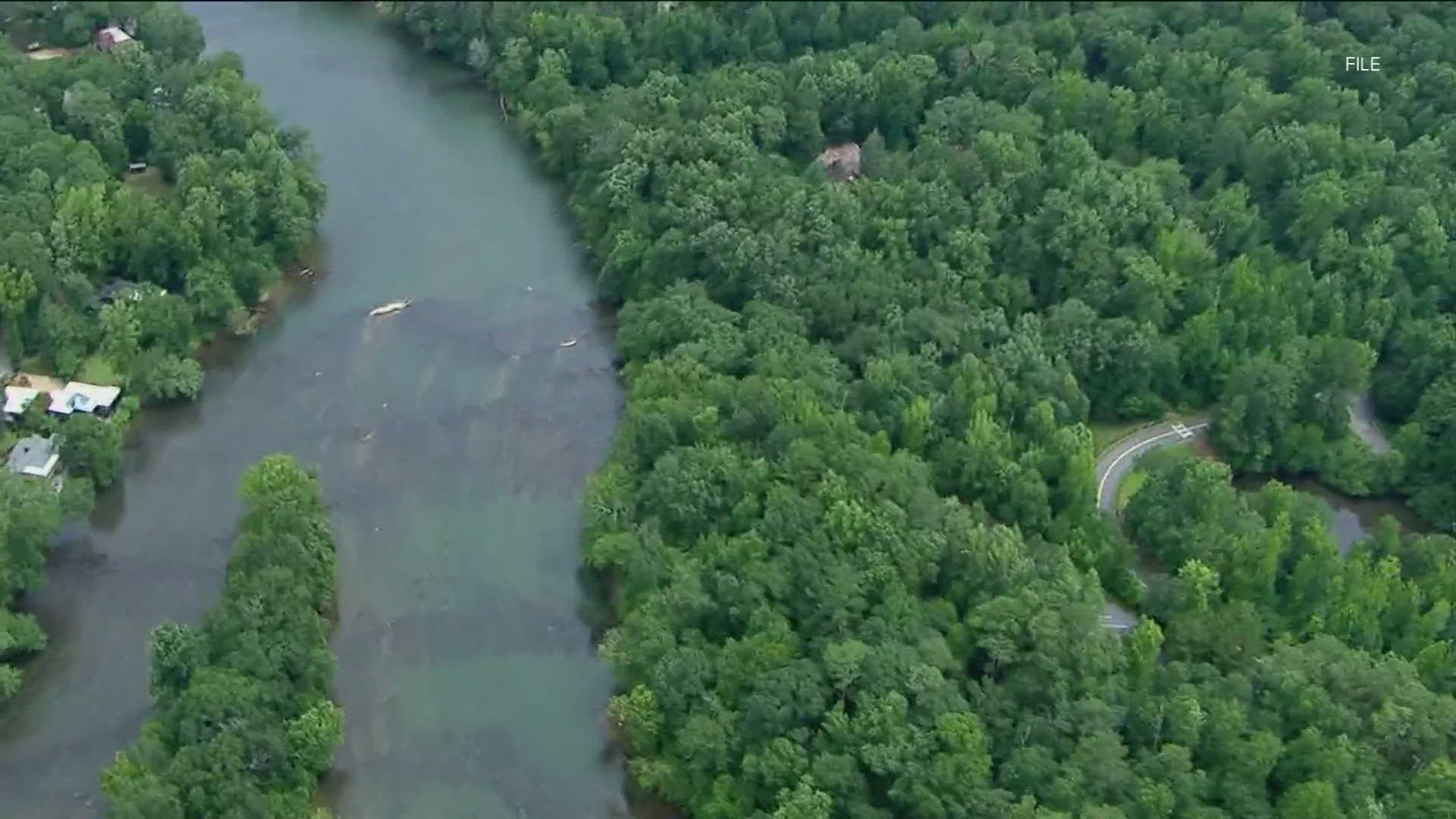 Stretch of Chattahoochee River plagued by pollutants for more than a year, Riverkeeper sues city