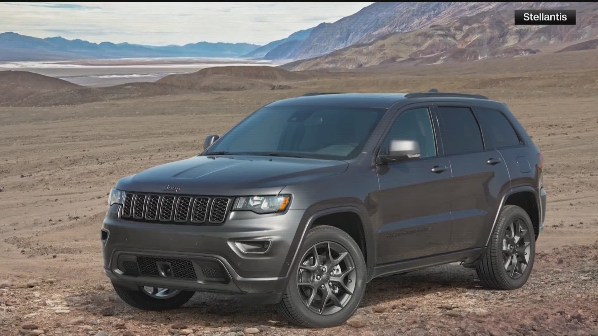 Chrysler is recalling more than 338,000 Jeep Grand Cherokees due to the potential risk of losing control of the vehicle.