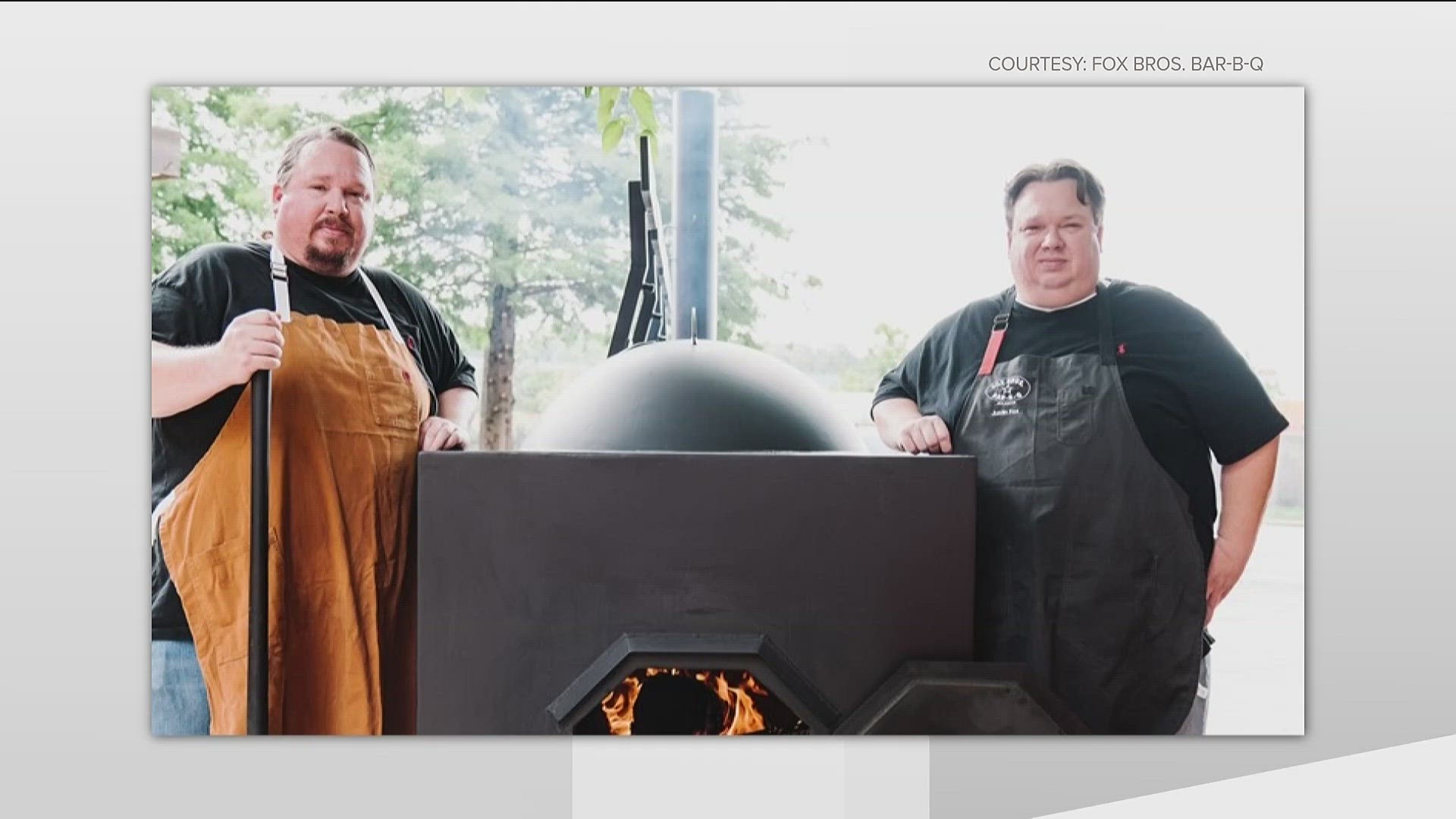 The two brothers, Jonathan and Justin Fox, combined the tradition of Texas with flavors of Georgia creating "Atlanta style" BBQ.