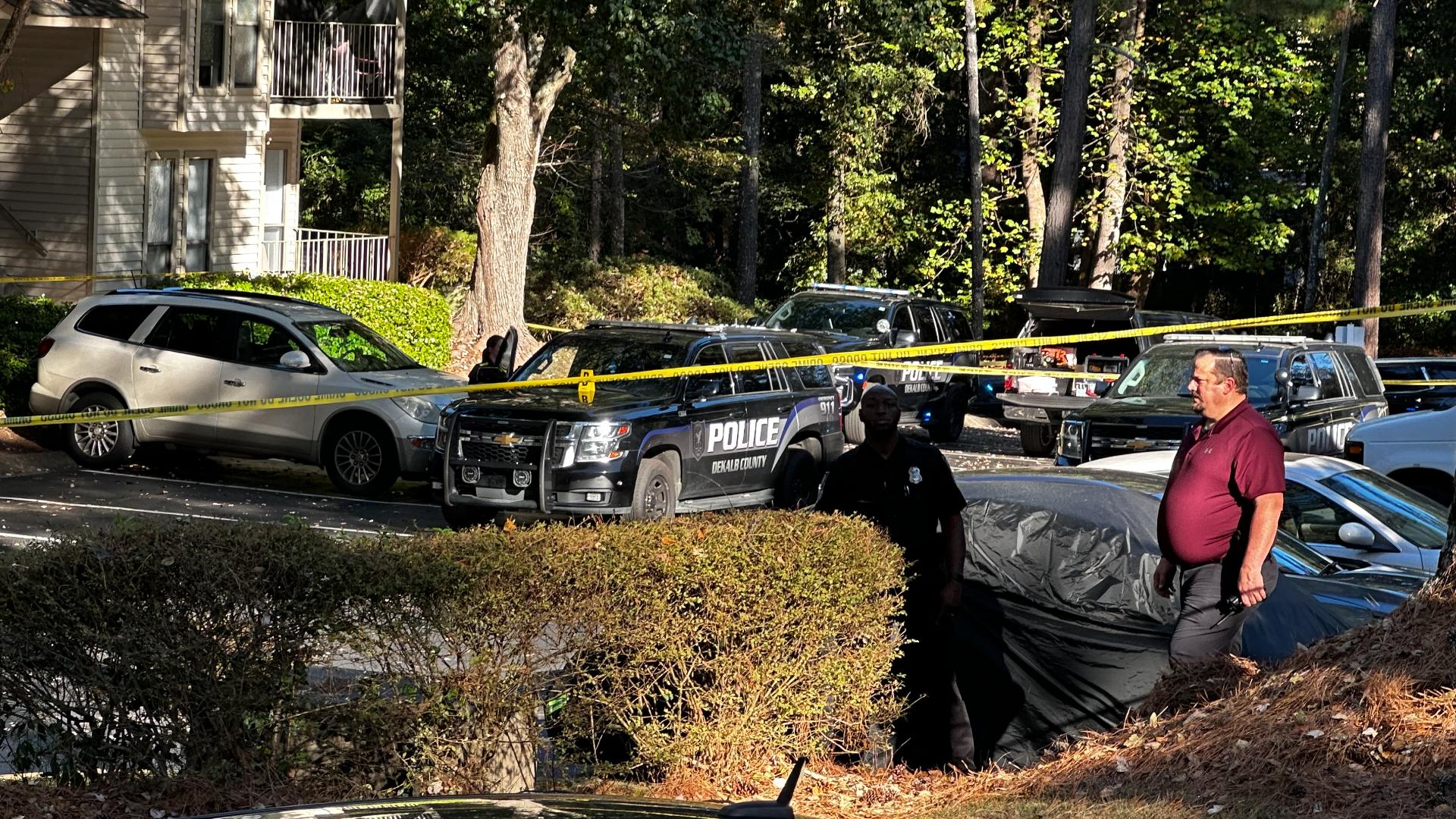 Teen girl shot by officer after reaching for gun in Georgia | 11alive.com