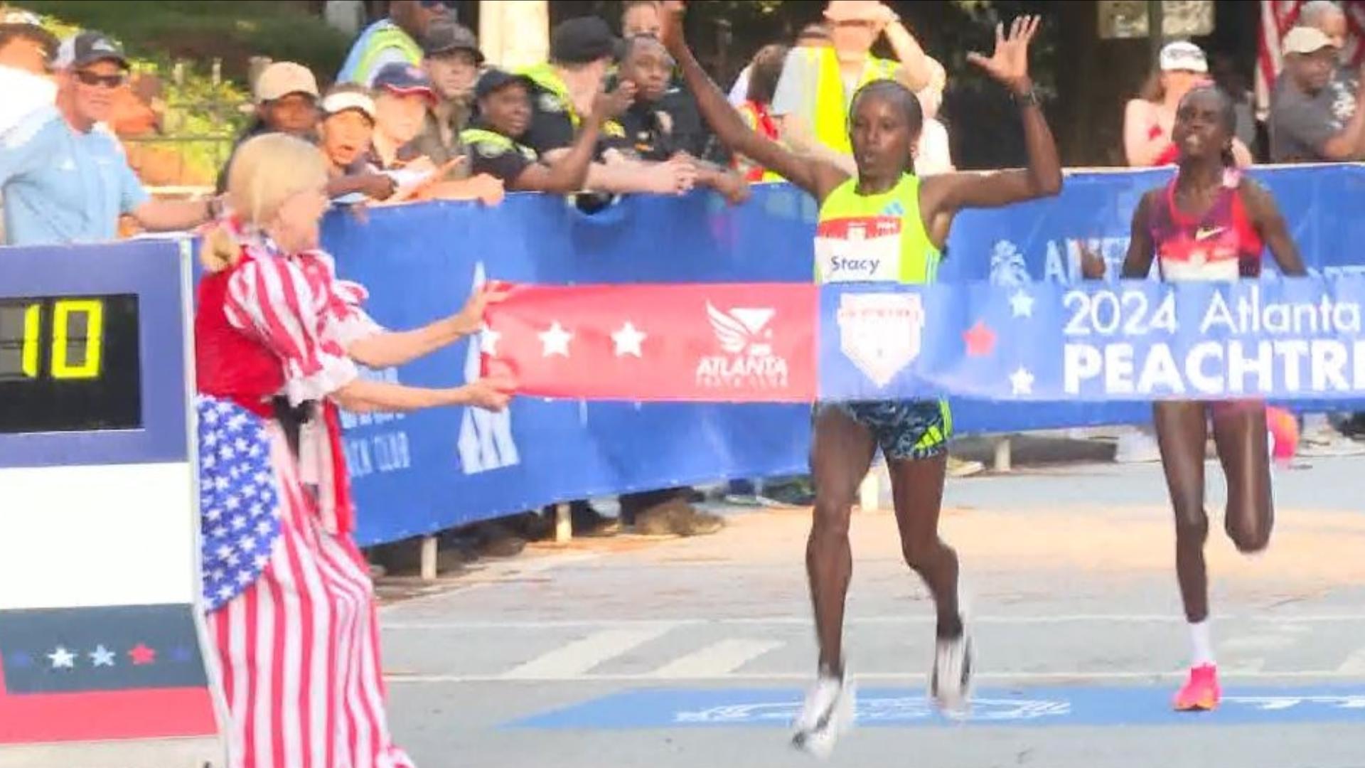 Stacy Ndiwa won the race by overtaking the leader in the home stretch.