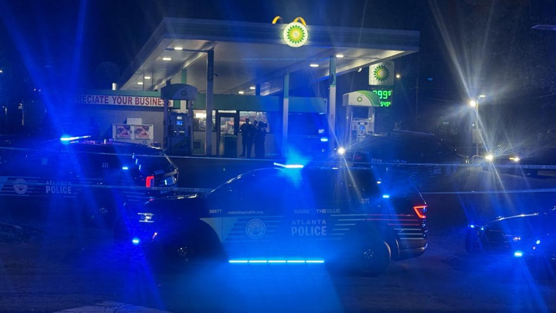 17-year-old killed in Atlanta gas station shooting