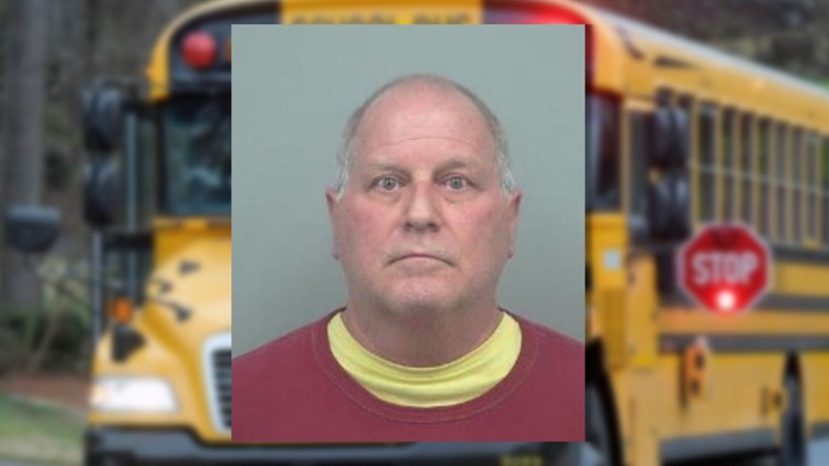 Gwinnett County bus driver accused of exposing himself at elementary school in front of children