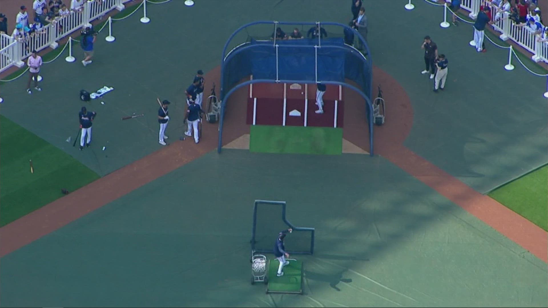 Braves take batting practice on field before home opener against Padres