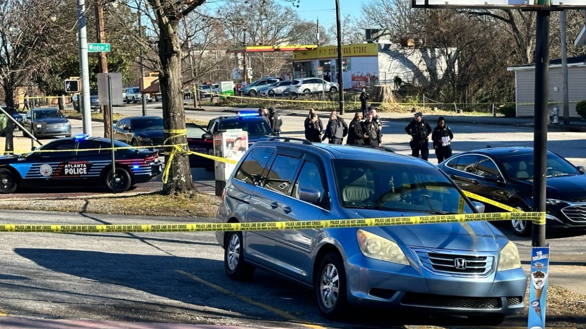 Atlanta crime 3 shot in Mechanicsville neighborhood