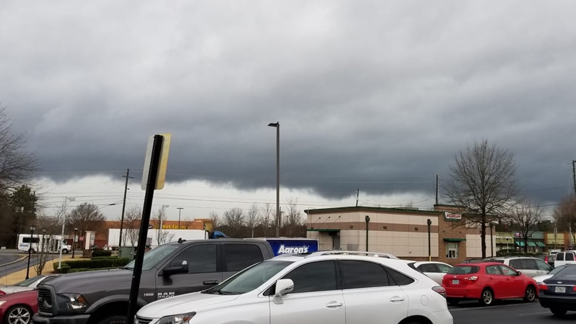 Possible tornado in Riverdale, National Weather Service says
