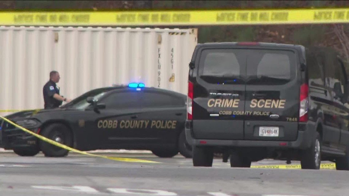 1 person shot at Cobb County Walmart; Cobb PD says no active shooter