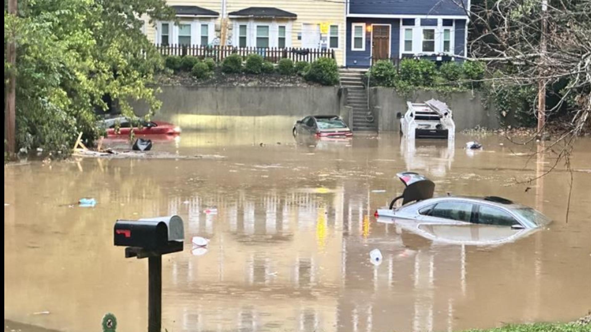 I 285 Shut Down After Flash Flooding 11alive i-285-shut-down-after-flash-flooding-11alive