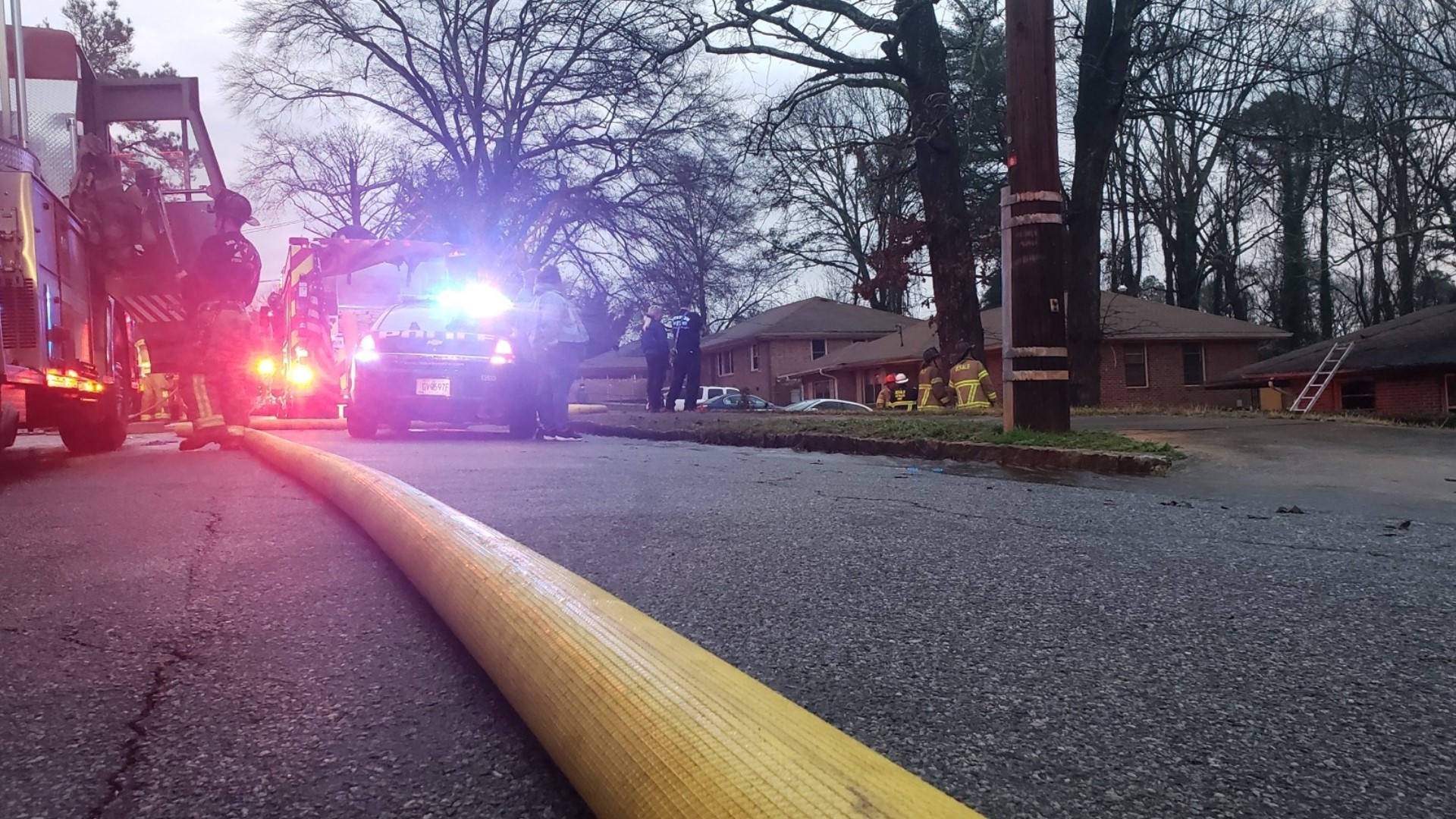 Atlanta house fire on Jett Street Wednesday injures firefighter