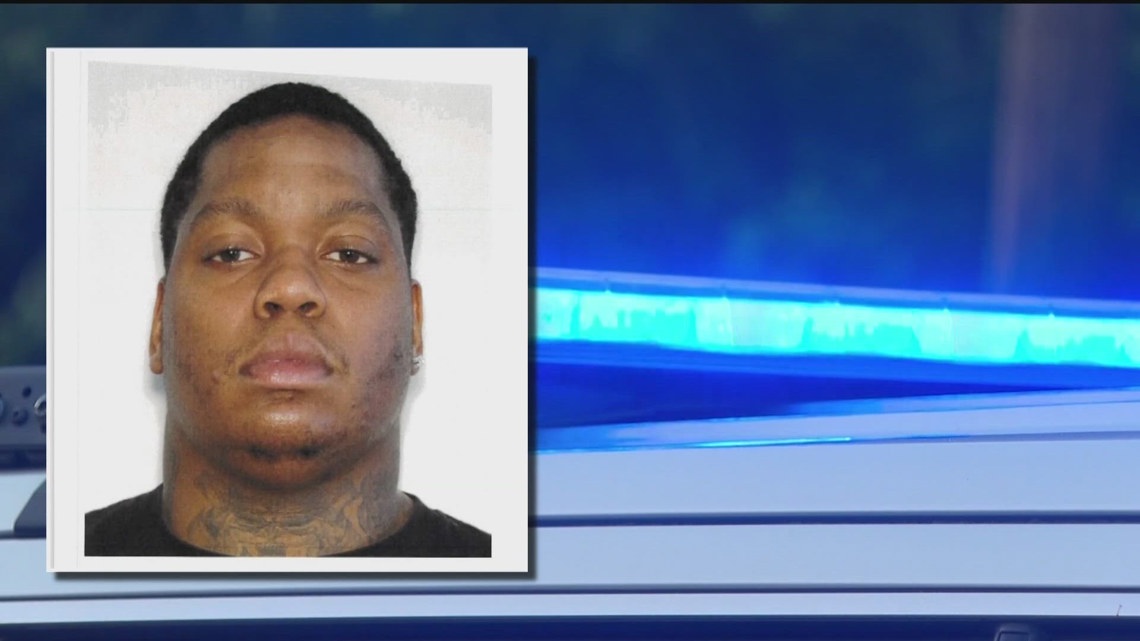 Police searching for suspect on the run after Forest Park shooting ...
