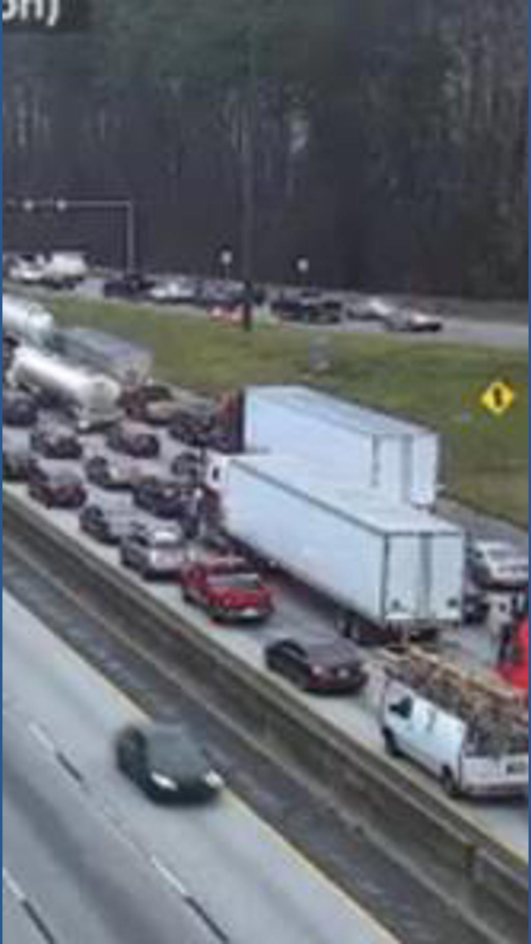 TRAFFIC: Lanes clear on I-285 on Atlanta Westside after wreck | 11alive.com