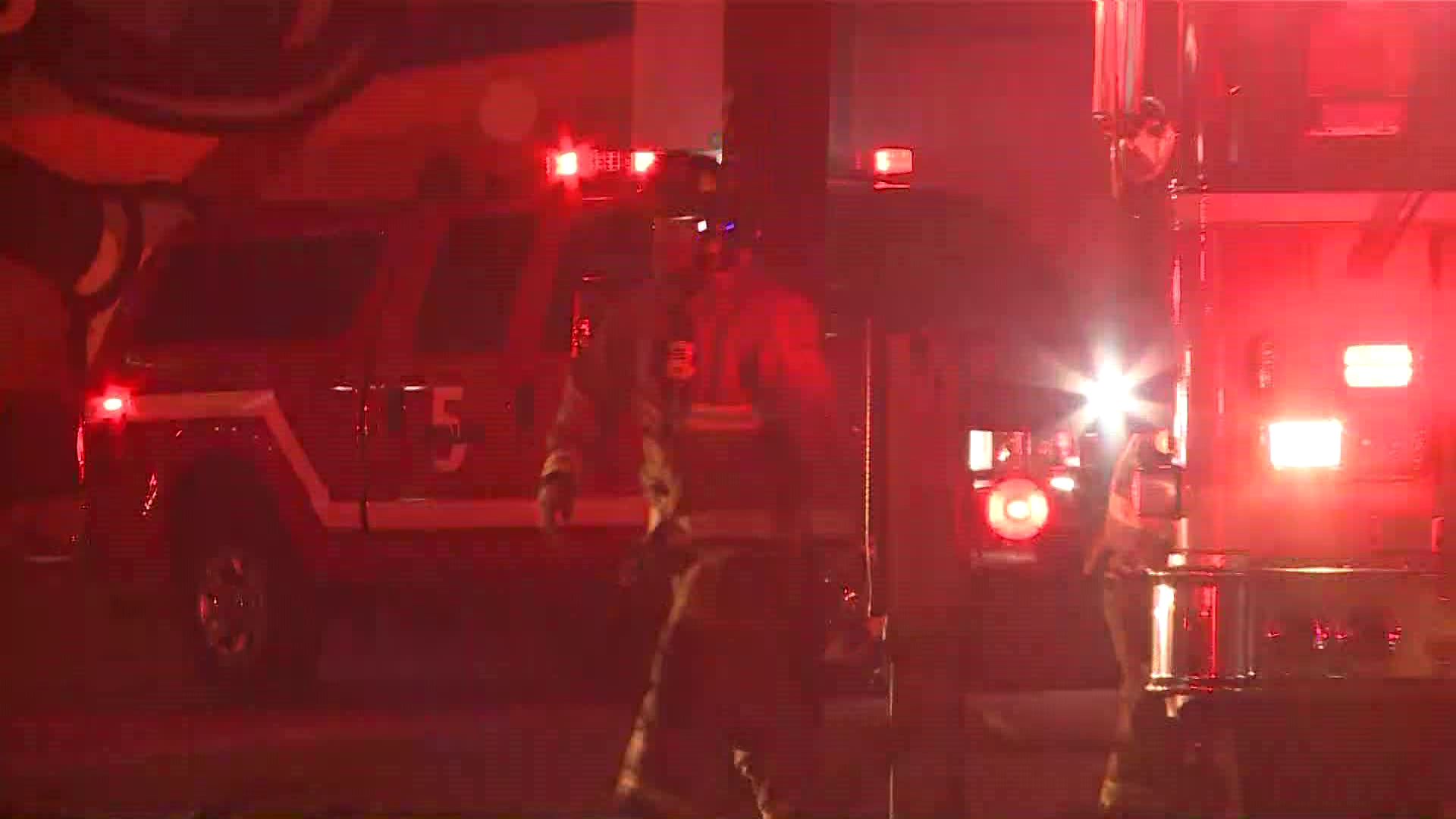 Fire at Paris on Ponce crews responding