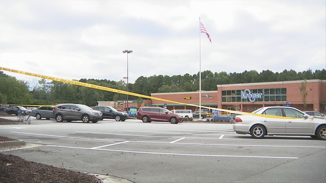 Double shooting at Sandy Springs Kroger, 1 dead