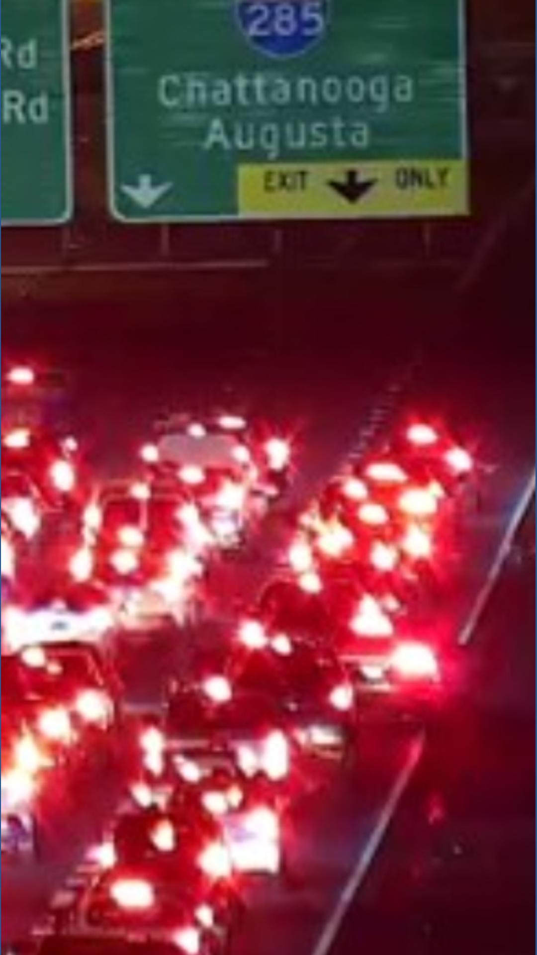Traffic flowing again on I-85 after major crash shut down lanes