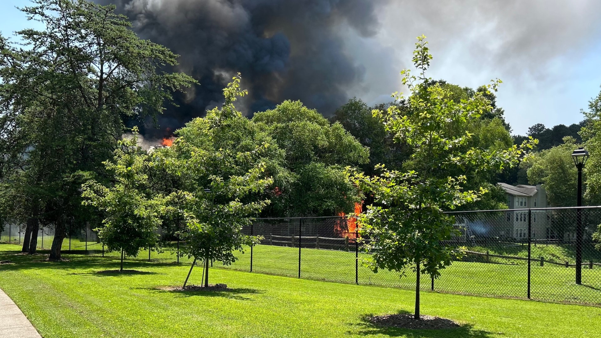 Fire on Cedar Run, Sandy Spring apartment complex