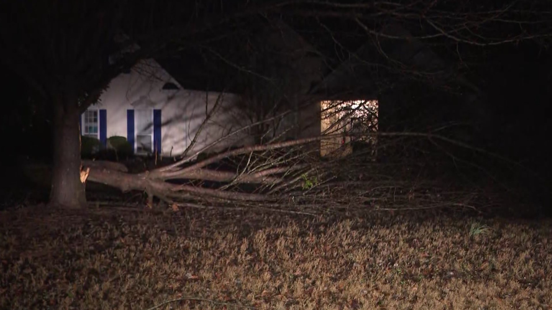 Homeowners react after storms cause damage in metro Atlanta | 11alive.com