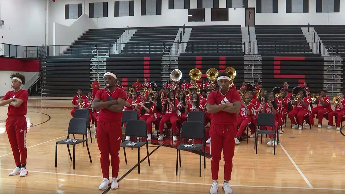 Jonesboro High marching band in Macy's Parade