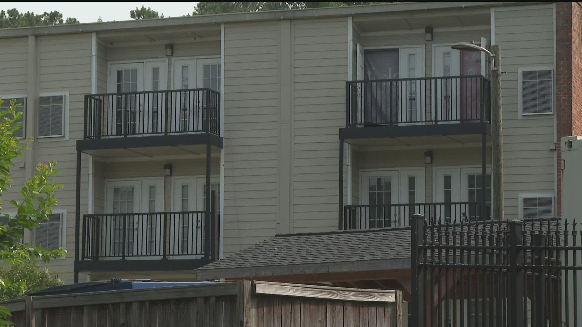 The City of Atlanta and the Woodland Heights apartment complex say they have come up with a plan to try to fix what renters are calling unliveable conditions.