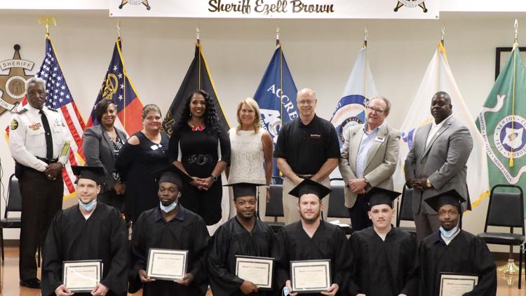 12 Newton County inmates graduate from jail-based programs 