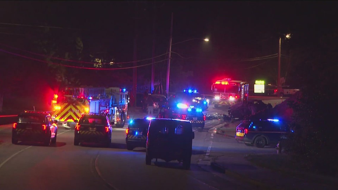 Fatal car accident in southwest Atlanta