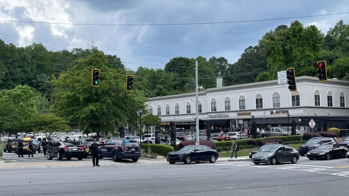 Man shot while leaving Lenox Square Mall, police say – WSB-TV