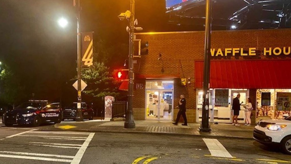 Downtown Atlanta Waffle House fight, stabbing