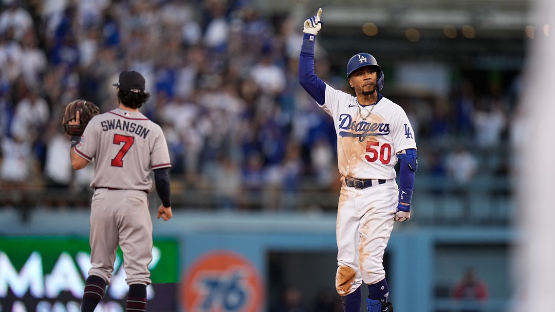 Bellinger, Betts rally Dodgers, cut Braves' NLCS lead to 2-1