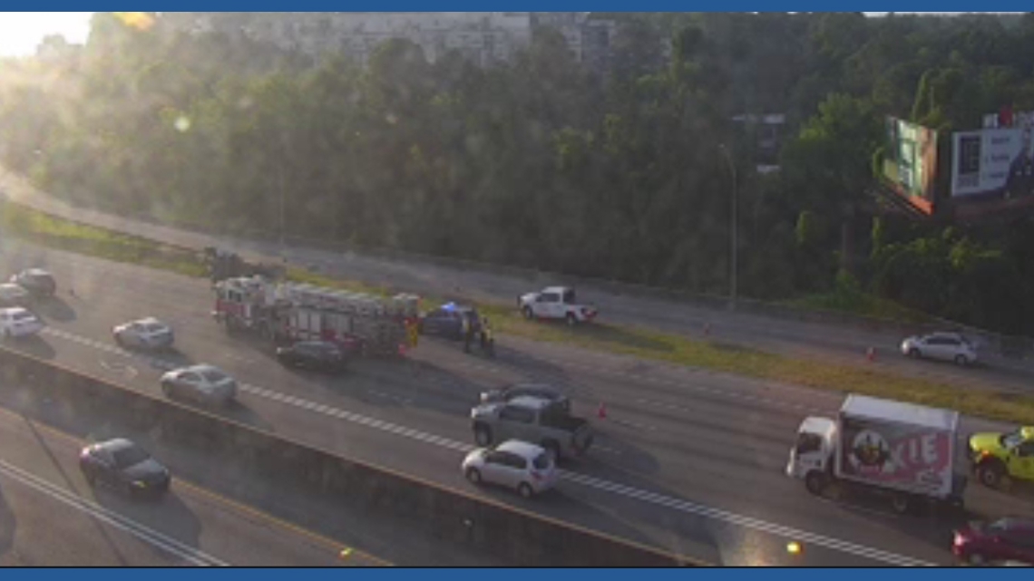 1 person dead, 1 injured after car loses control on I-85 north, GSP says