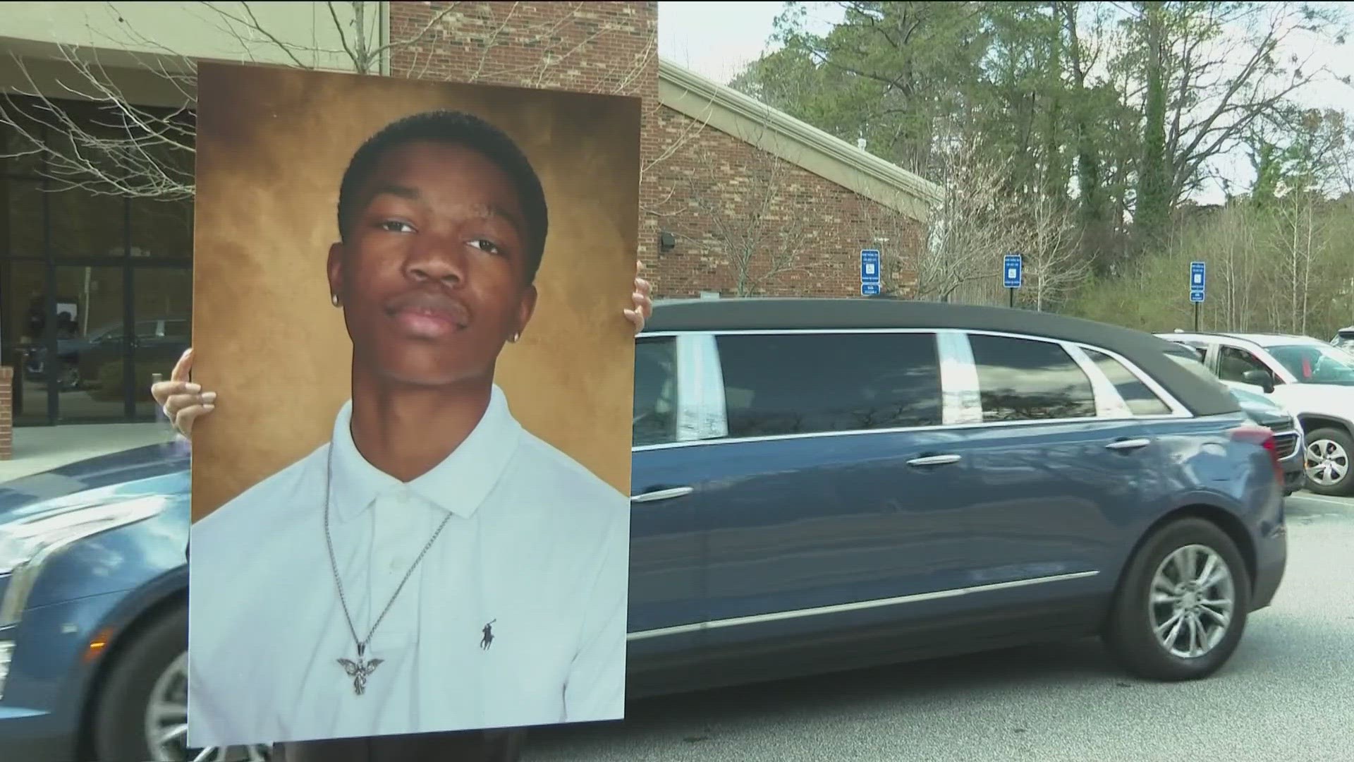 Community honors 15-year-old killed outside Tri-Cities High School ...