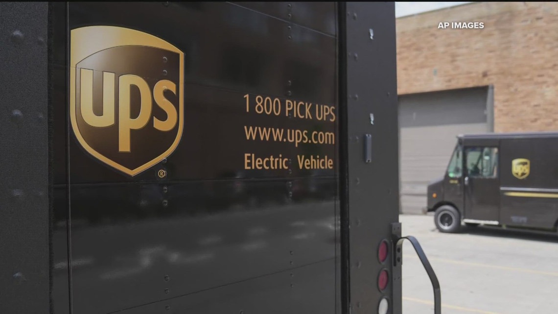 UPS closing its Atlanta hub as it expands newer facility nearby