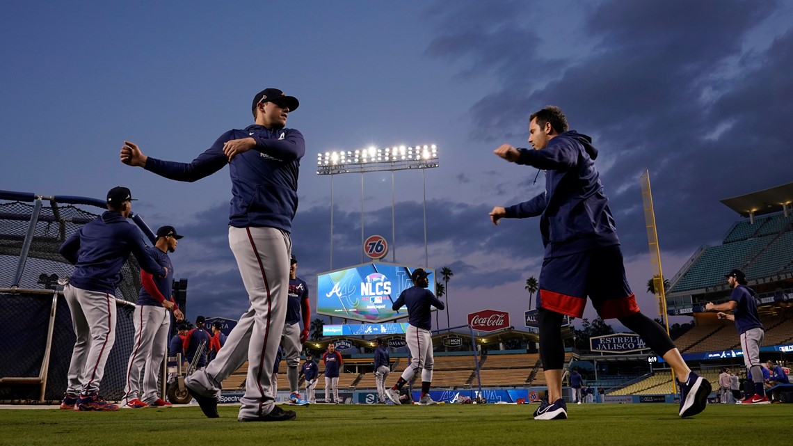 Justin Turner scratched with neck injury for Dodgers in NL Championship  Series