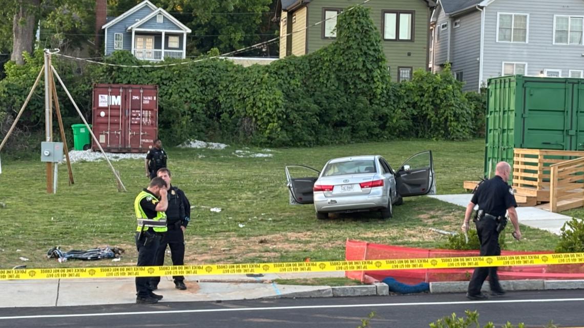 Man dies after being shot outside Vine City food mart in Atlanta, crashing into power pole When officers arrived, they found a man inside the vehicle suffering from an apparent gunshot wound after he had crashed into a power pole.