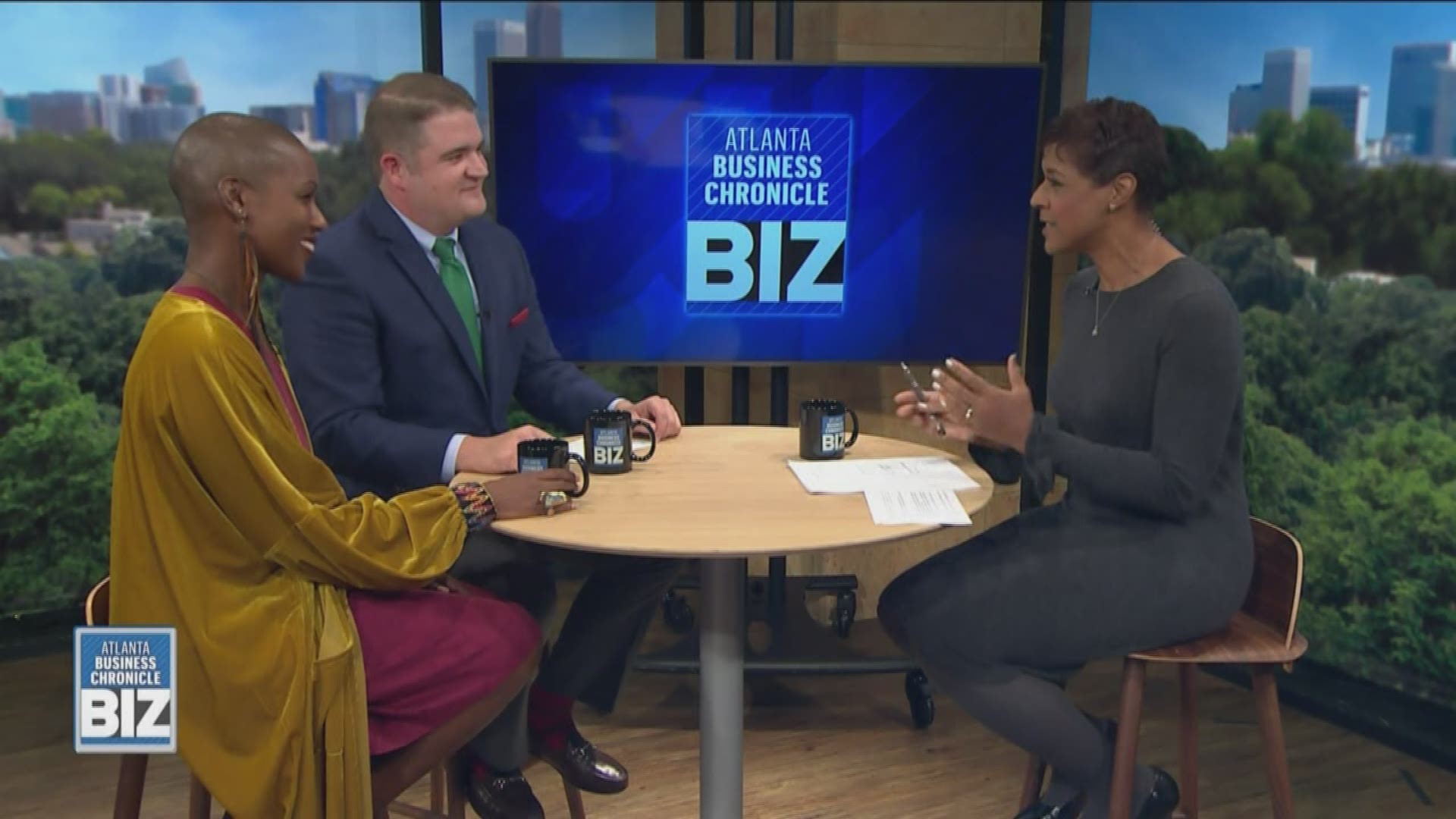 Georgia Retail Association's Thomas Beusse and Squash Blossom Boutique owner Lisa Bobb talk about holiday shopping trends on BIZ.