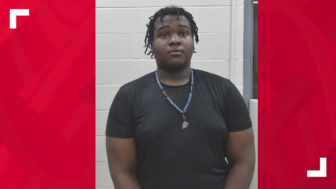 Suspect in Savannah shooting found in closet | 11alive.com