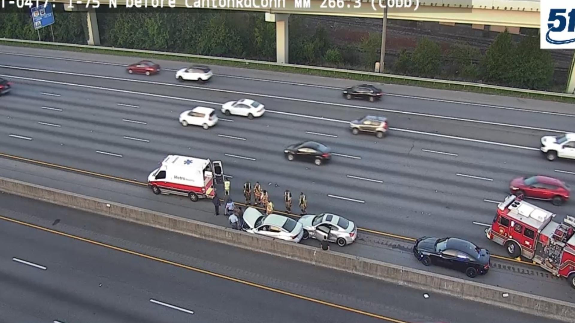 I 75 traffic crash closes lane in Cobb County | 11alive.com