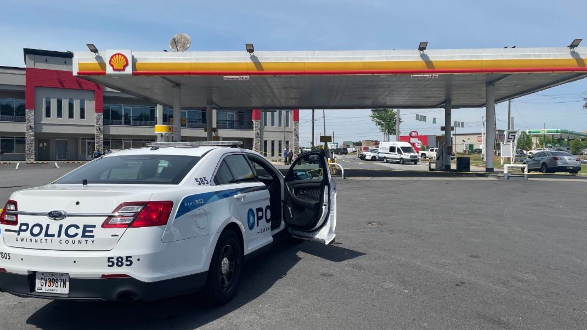 Man killed at Shell gas station in County