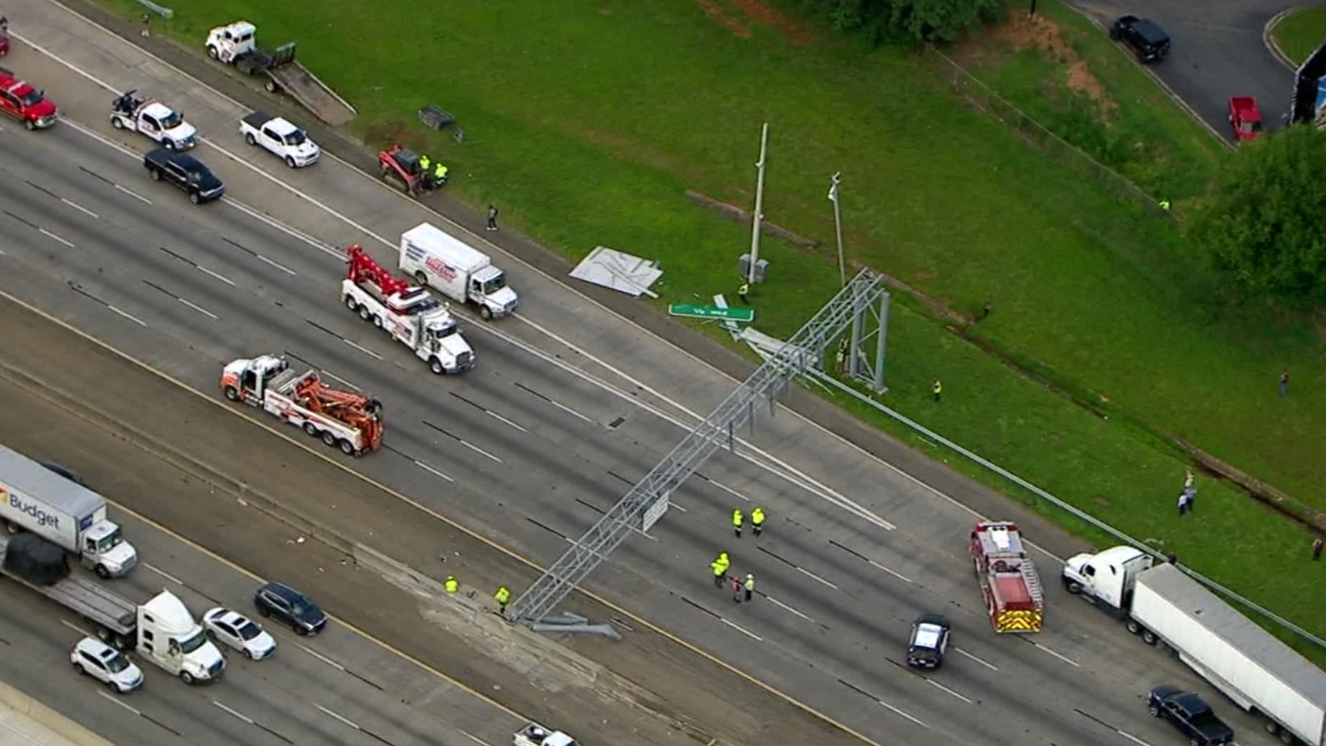 Traffic delays on I-75 n Canton Road Marietta | 11alive.com