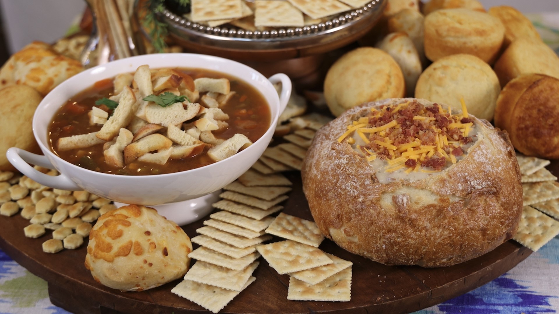 There’s nothing like comfort food! Warm up with a bowl of Ingles Markets' delicious soups. Erin and Kelli show you how set up an easy soup board.