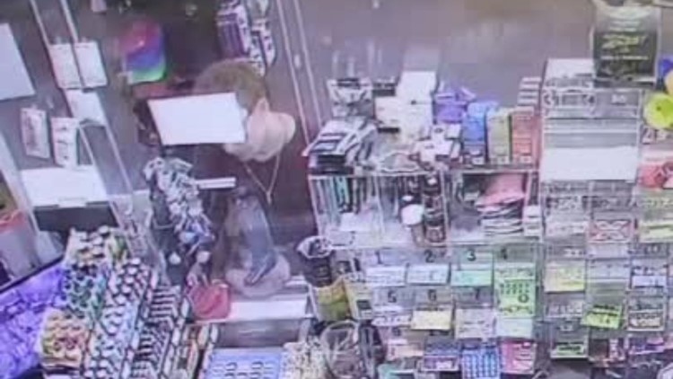 Man robs convenience store at gunpoint; leaves with vape, water bottle ...