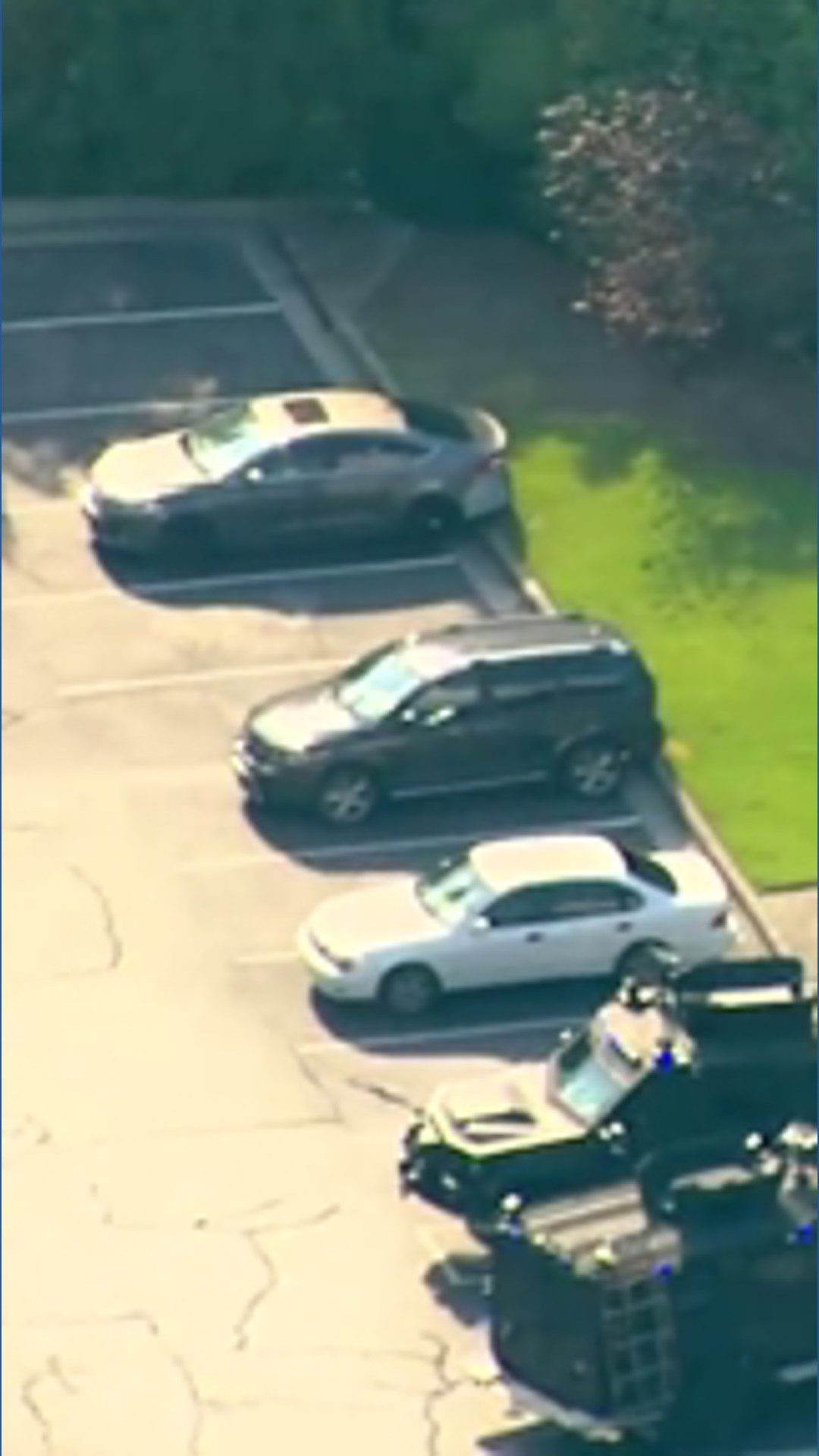 Suspect in custody after SWAT at apartments on Mableton Parkway in Cobb ...