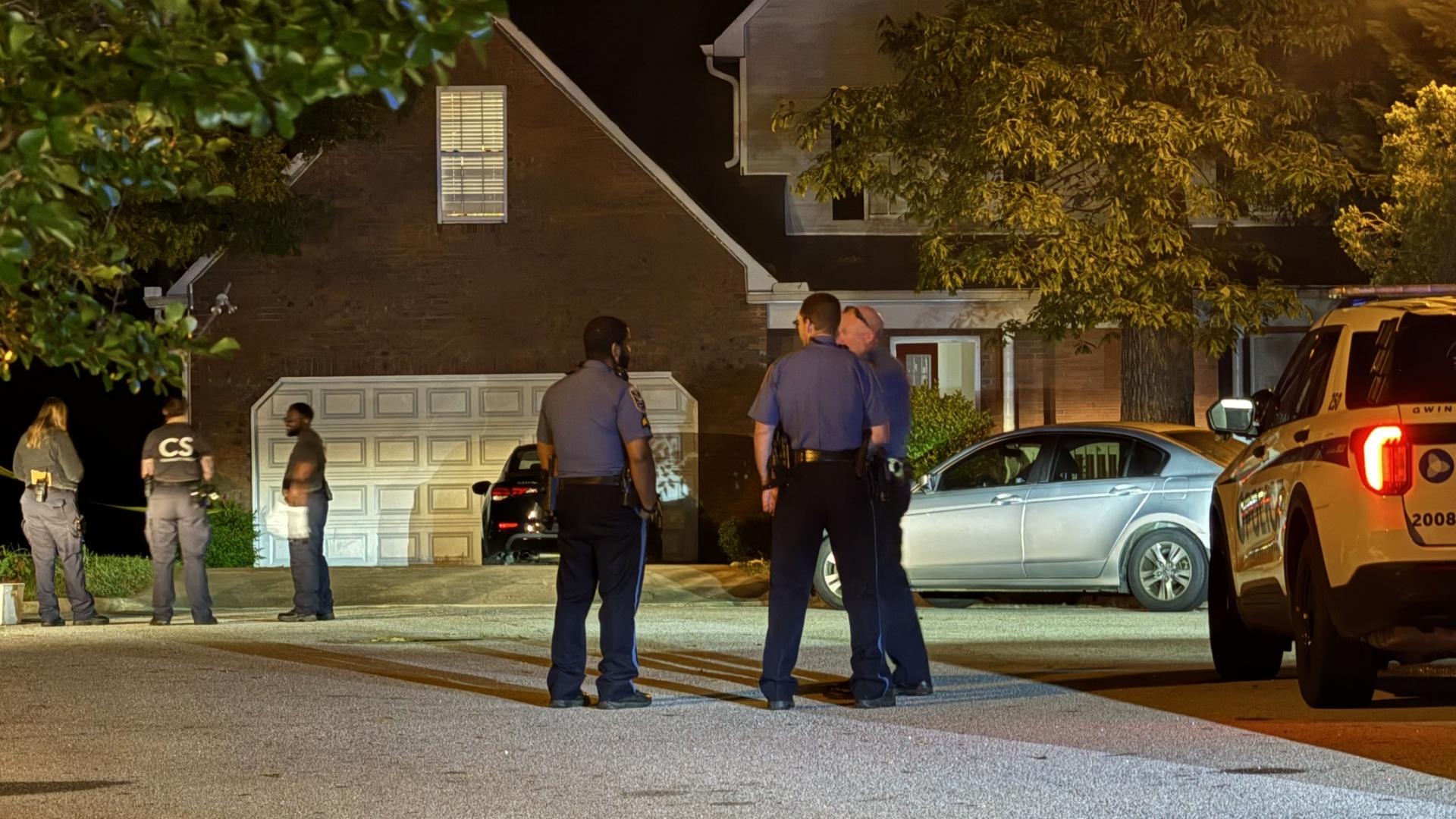 Desk Procedure Examples Kids call 911 to report argument, officers respond, and find woman dead ...